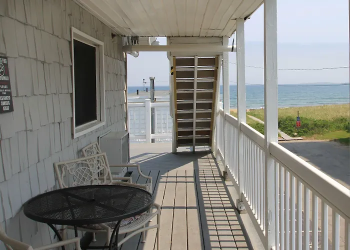 Sea Cliff House Motel