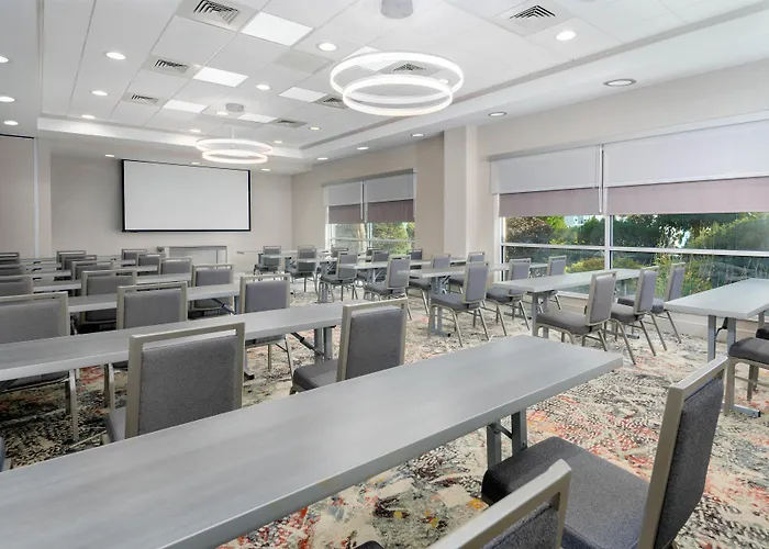 Hilton Garden Inn Buffalo Airport