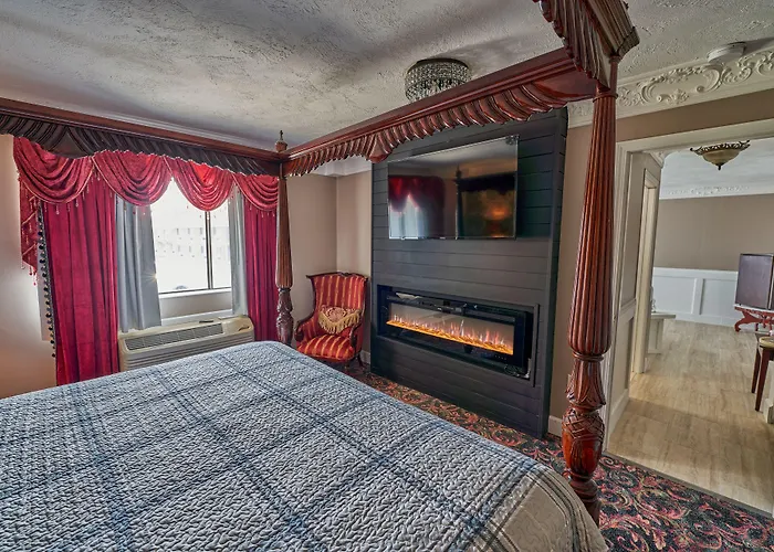 Hyannis Plaza Hotel