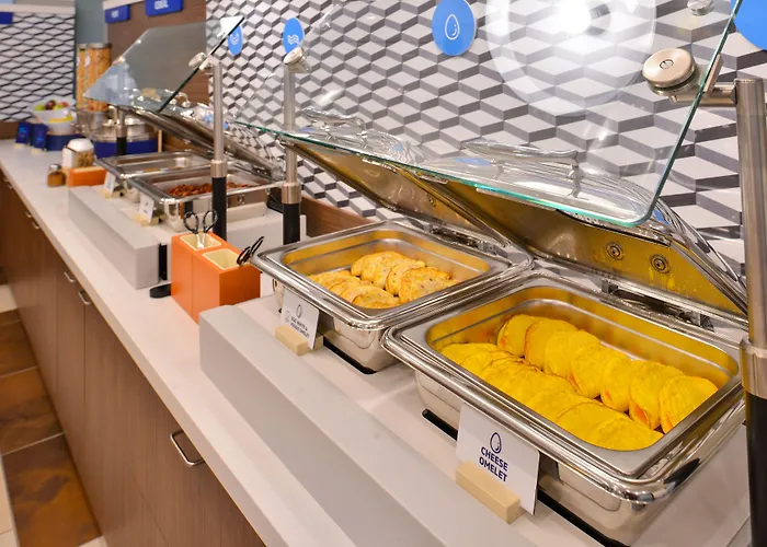 Holiday Inn Express Hotel & Suites-North East By Ihg