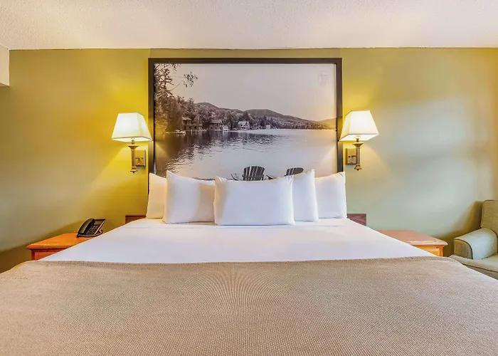 Super 8 By Wyndham Lake George/Downtown