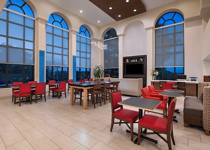 Holiday Inn Express & Suites Cedar Park