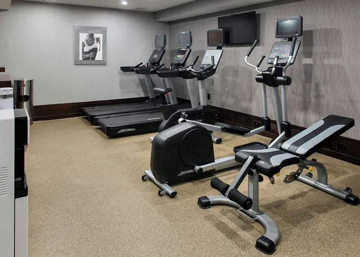 Courtyard By Marriott Buffalo Amherst/University