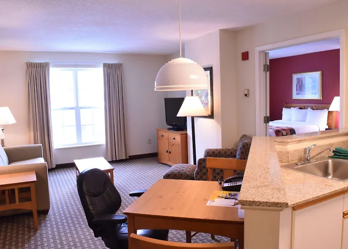 Cresthill Suites Syracuse