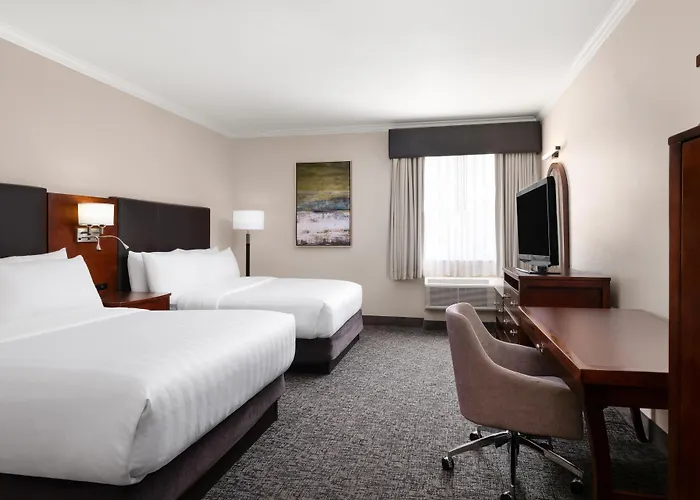 Best Western Plus Downtown Inn&Suites