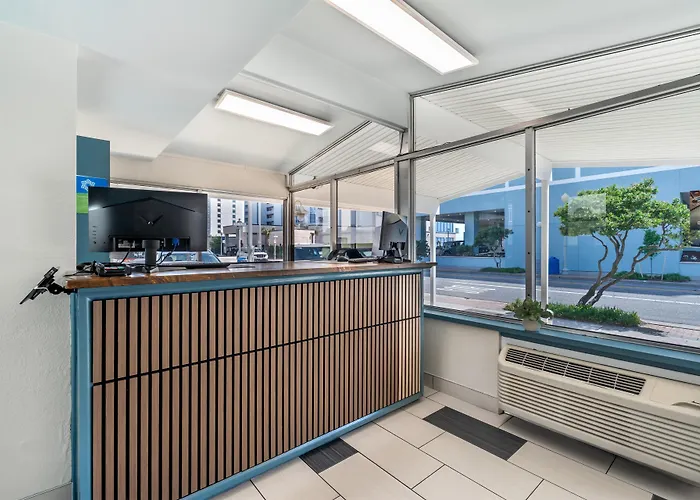 Surestay Hotel By Best Western Virginia Beach Royal Clipper