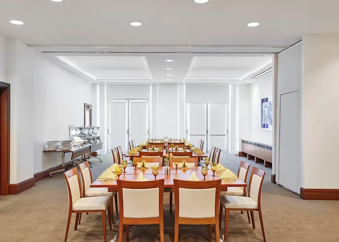 Intercontinental Suites Hotel Cleveland By Ihg