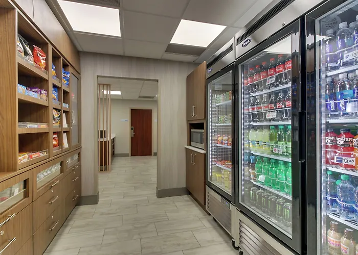 Holiday Inn Express & Suites Atlanta Perimeter Mall Hotel By Ihg