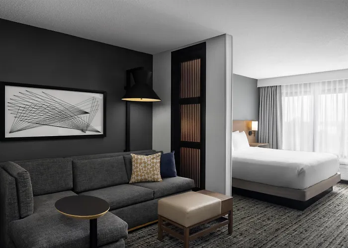Hyatt Place San Antonio Riverwalk