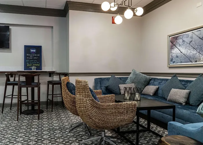 Doubletree By Hilton Nashua