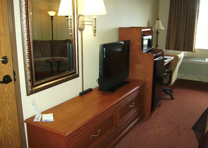 All American Inn & Suites Branson