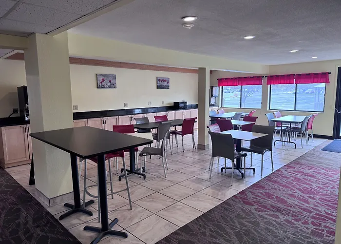 Econo Lodge Ithaca Airport