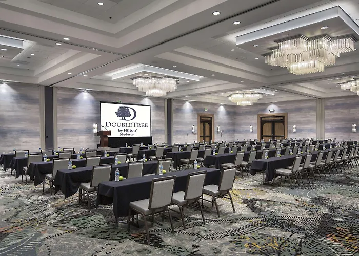 Doubletree By Hilton Modesto
