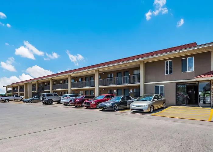 Quality Inn & Suites Hot Springs-Lake Hamilton