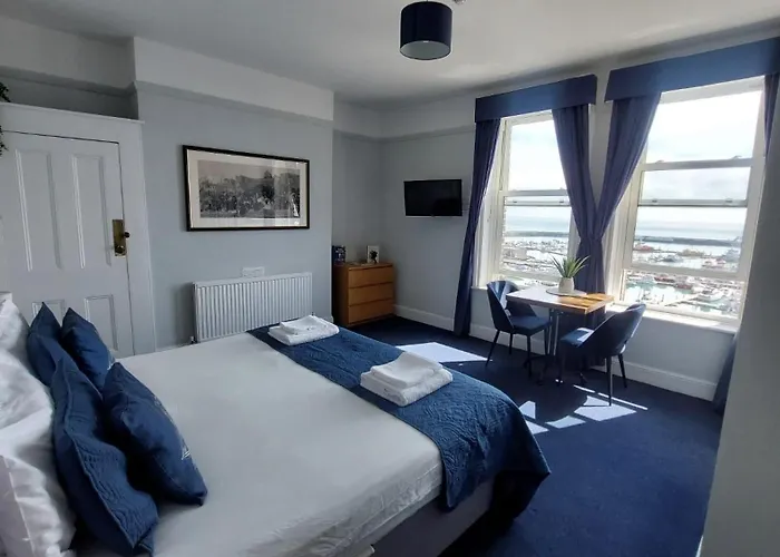 Royal Temple Yacht Club, Bar & Hotel, Pet Friendly!