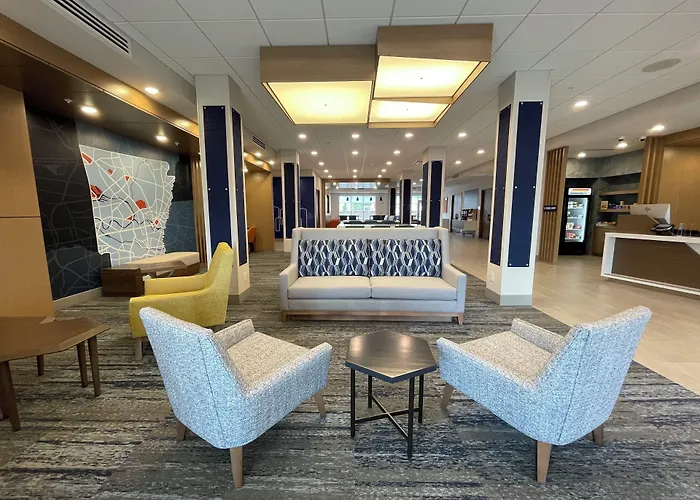 Holiday Inn Express & Suites - Ft. Smith - Airport By Ihg