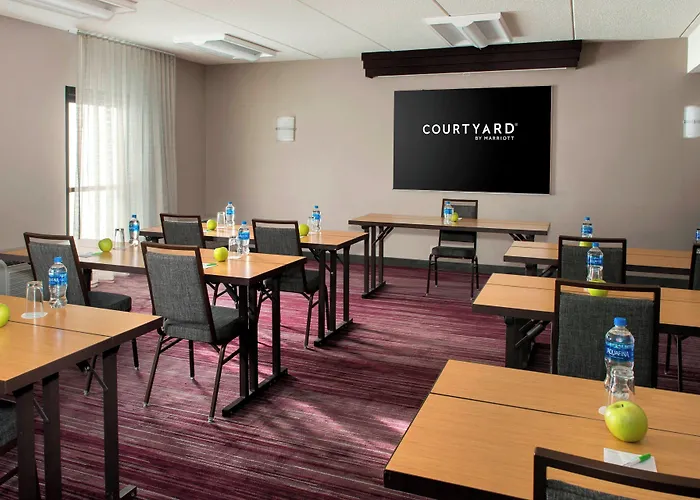 Courtyard By Marriott Poughkeepsie