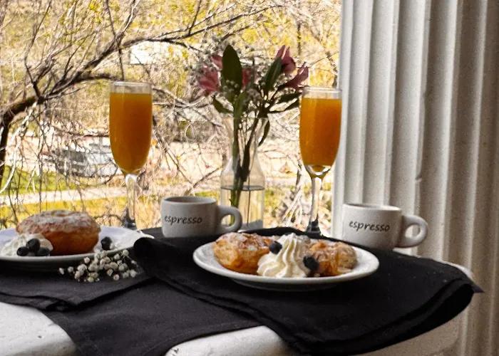 Riverside Hot Springs Inn & Spa - Adults Only