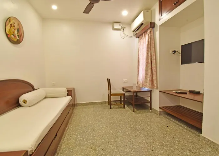 Pondicherry Executive Inn