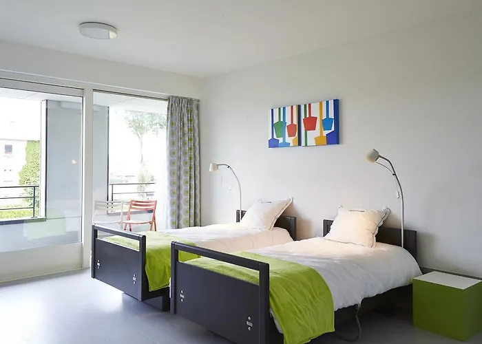 Hotel Middelpunt - Gratis Parking - Free Parking Middelkerke