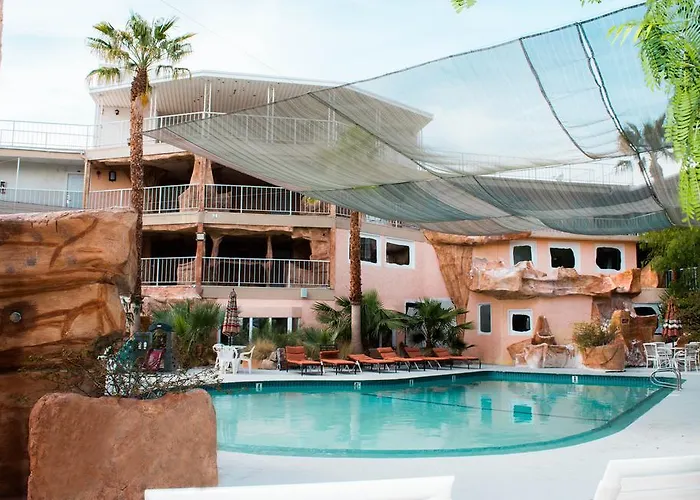 Hyundae Resort And Spa Desert Hot Springs