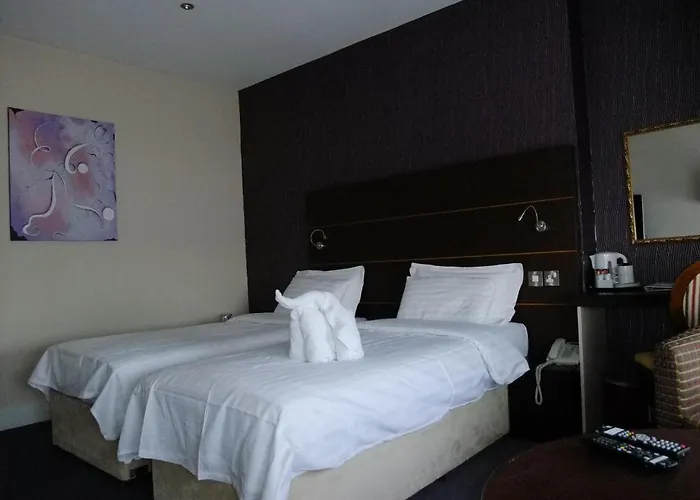 Waterside Boutique Hotel
