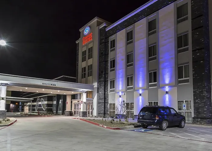 Comfort Suites - University