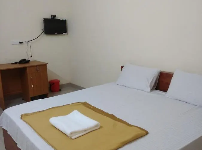 Manjira Lodge