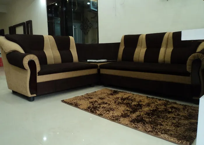 Mani'S Residency