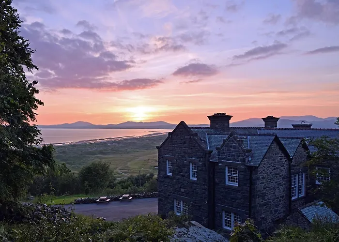 Crown Lodge Harlech