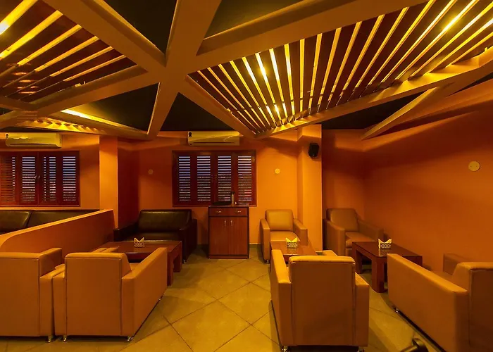 Hotel Green Park Suites