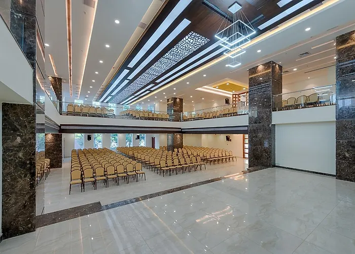 Hotel Lance International