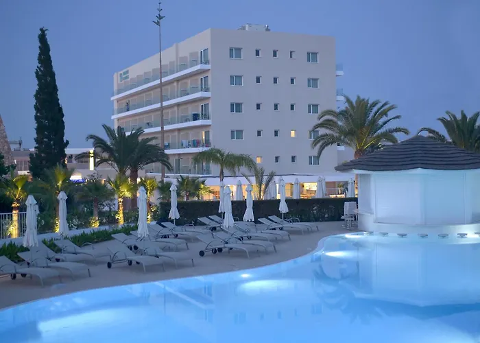 Sunrise Gardens Aparthotel