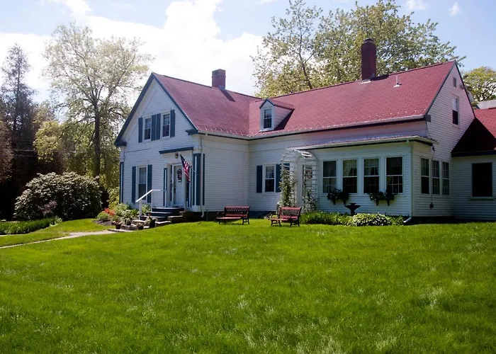 Candlebay Inn