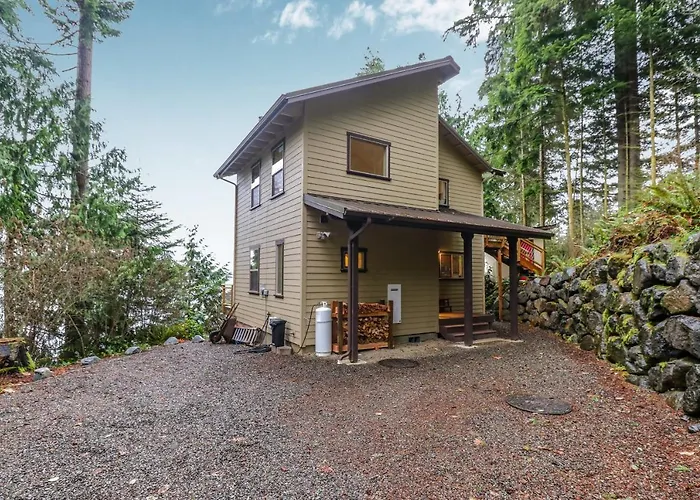 The Cabin At Oak Bay