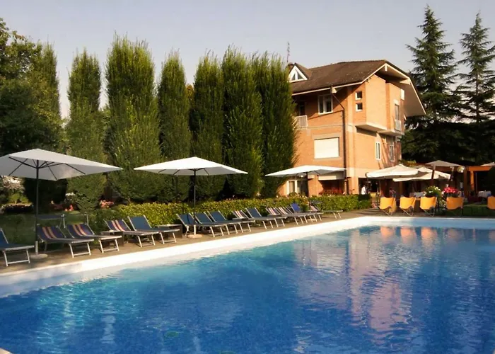 Hotel Il Cascinalenuovo Asti