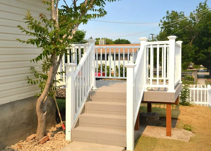 Baby Blue Sky - Price 2Bd - Newly Remodeled - Nearby Trails
