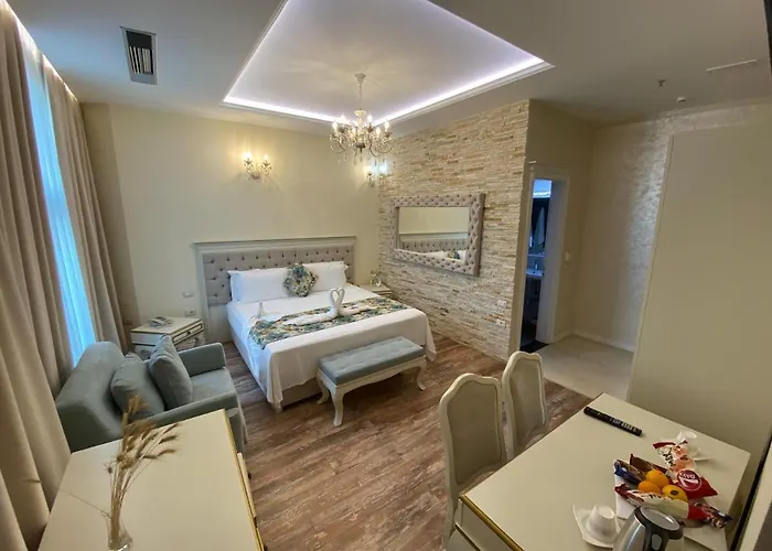 The Red Bricks Hotel Shkodër