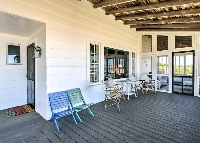 Kennebunk Cottage W/ Private Beach & Ocean Views!