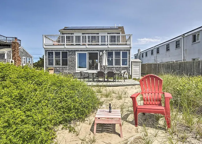Oceanfront Gem W/ Sunroom & Fireplace In Cape Cod