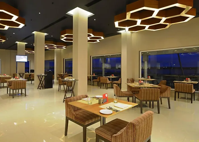 Hotel Naveen Lakeside