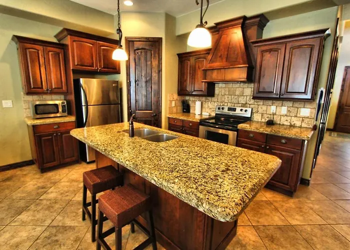 Canyon Villas At Coral Ridge