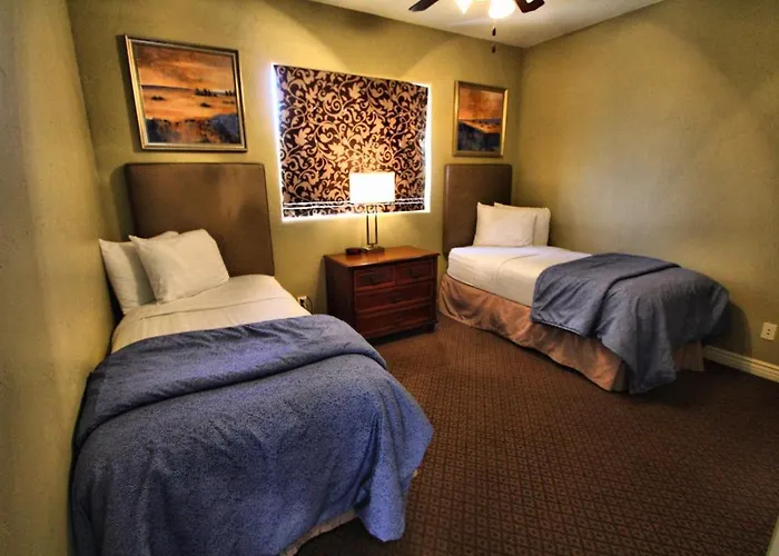 Canyon Villas At Coral Ridge