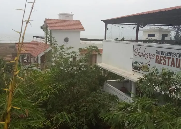 Meya Beach Walk Hotel