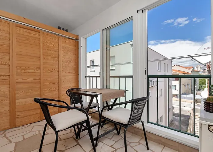 Apartments & Rooms Rica
